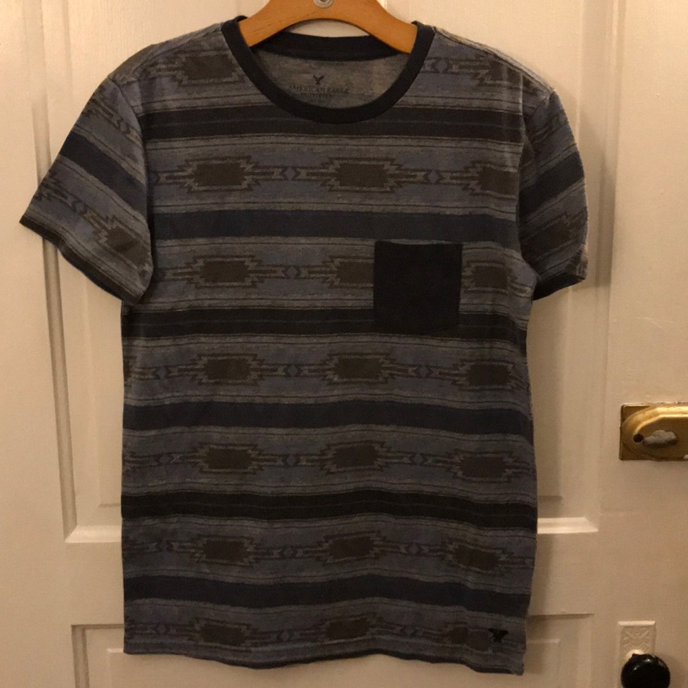 American Eagle Patterned Pocket Short Sleeve Tee